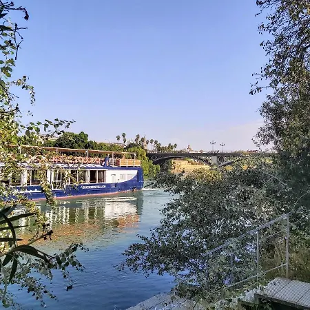 Triana Procurador Con Terraza Privada セビリア
